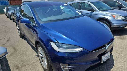 2018 Tesla Model X 5YJXCDE20JF136333