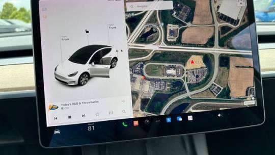 2021 Tesla Model Y 5YJYGDEE0MF239310