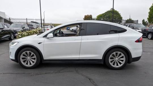 2017 Tesla Model X 5YJXCBE25HF041555