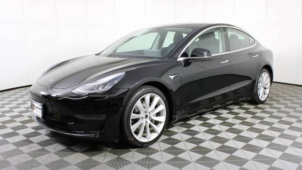 2018 Tesla Model 3 5YJ3E1EB6JF115686