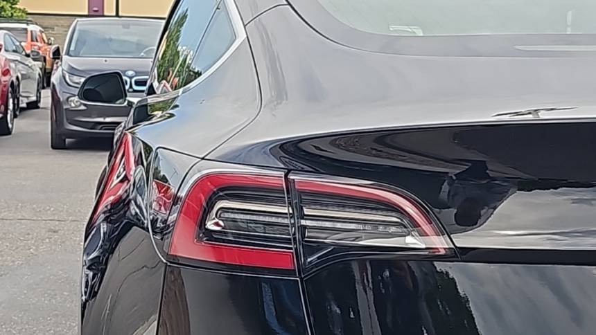 2019 Tesla Model 3 5YJ3E1EA2KF399665