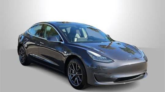 2018 Tesla Model 3 5YJ3E1EA4JF034581