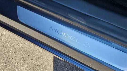 2018 Tesla Model 3 5YJ3E1EA4JF034581