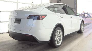 2021 Tesla Model Y 5YJYGDEE3MF184206