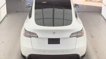 2021 Tesla Model Y 5YJYGDEE3MF184206