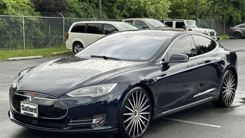 2015 Tesla Model S 5YJSA1H47FF084816