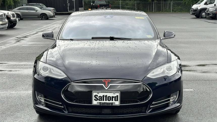 2015 Tesla Model S 5YJSA1H47FF084816