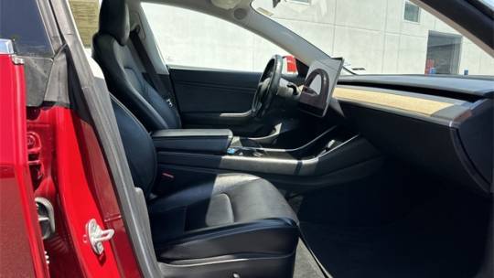 2018 Tesla Model 3 5YJ3E1EAXJF048100