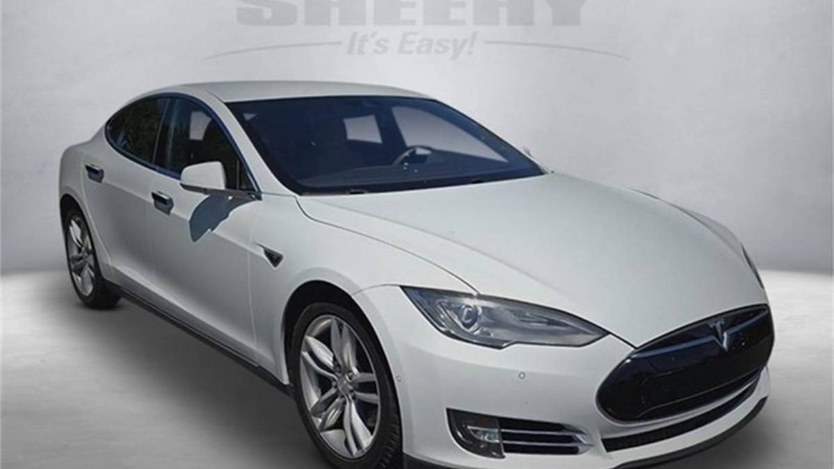 2016 Tesla Model S 5YJSA1E22GF133361