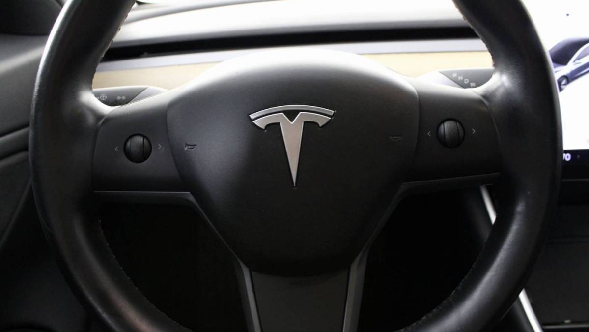 2018 Tesla Model 3 5YJ3E1EB6JF093124