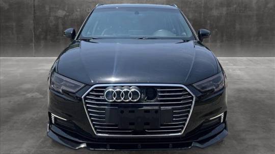 2018 Audi A3 Sportback e-tron WAUUPBFF7JA085223