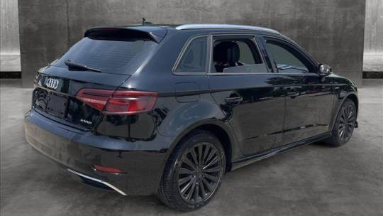 2018 Audi A3 Sportback e-tron WAUUPBFF7JA085223