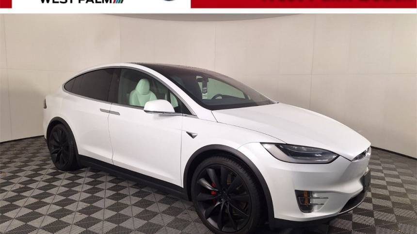 2020 Tesla Model X 5YJXCDE48LF303445