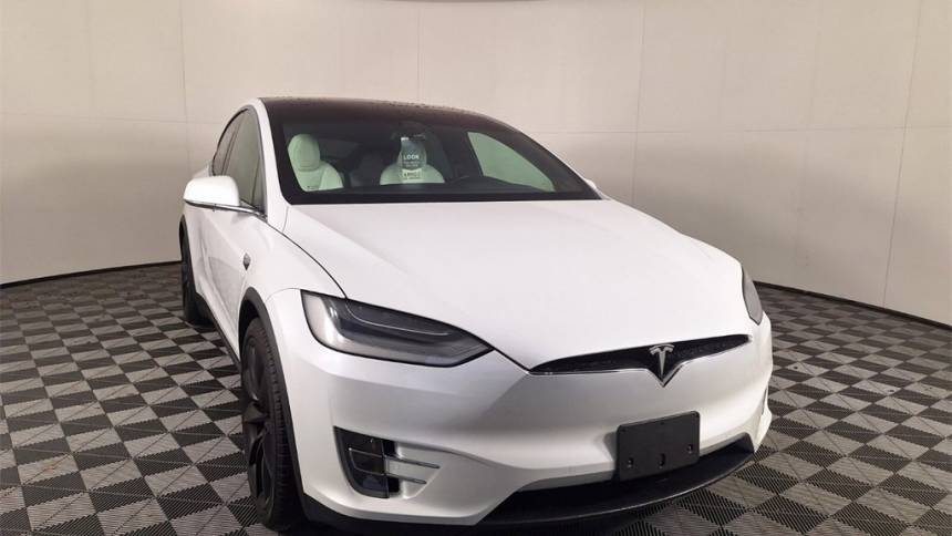 2020 Tesla Model X 5YJXCDE48LF303445