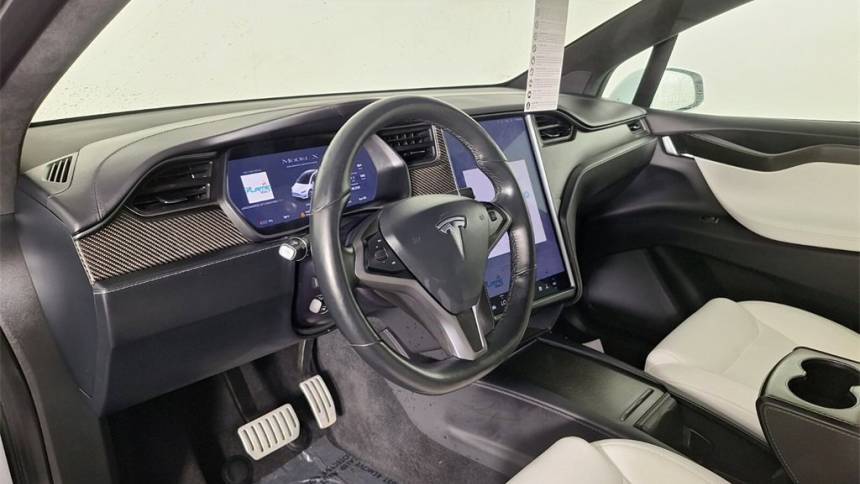 2020 Tesla Model X 5YJXCDE48LF303445