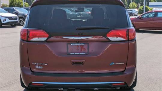 2018 Chrysler Pacifica Hybrid 2C4RC1N70JR168397