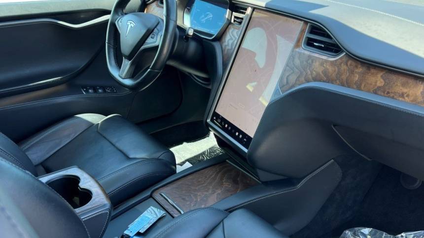 2018 Tesla Model S 5YJSA1E20JF296825