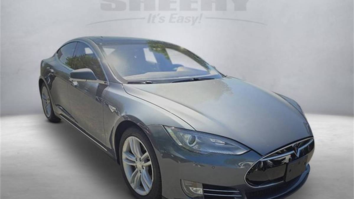 2014 Tesla Model S 5YJSA1H18EFP32863