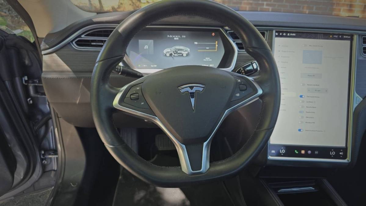 2014 Tesla Model S 5YJSA1H18EFP32863