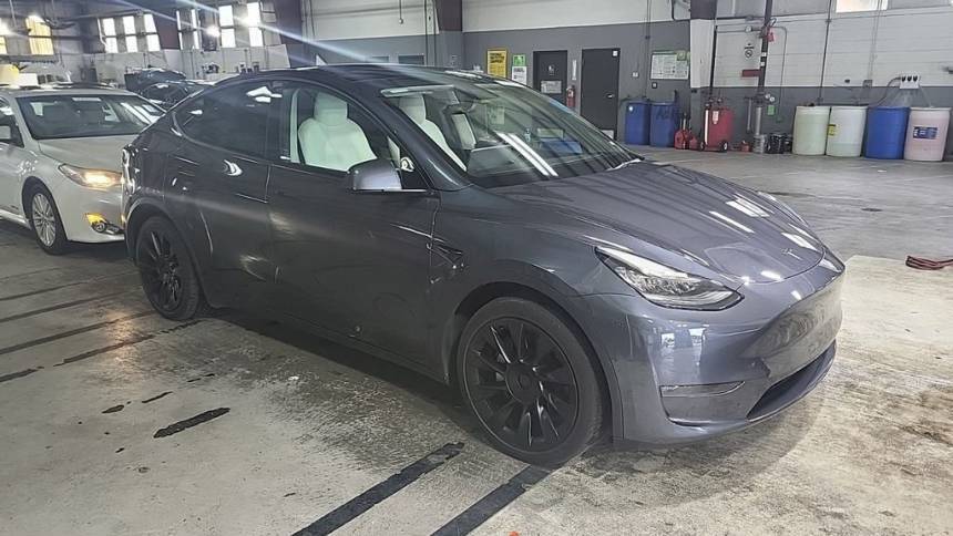 2021 Tesla Model Y 5YJYGDEE7MF099143