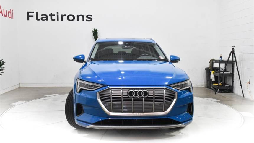 2019 Audi e-tron WA1LAAGE2KB005378