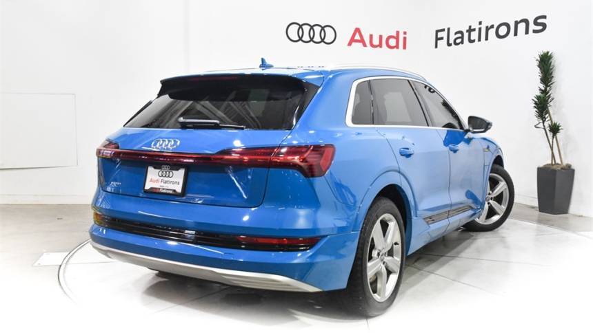 2019 Audi e-tron WA1LAAGE2KB005378