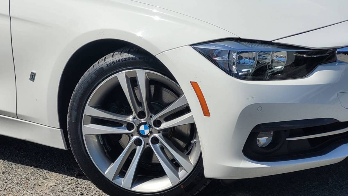 2017 BMW 3 Series WBA8E1C57HK480097